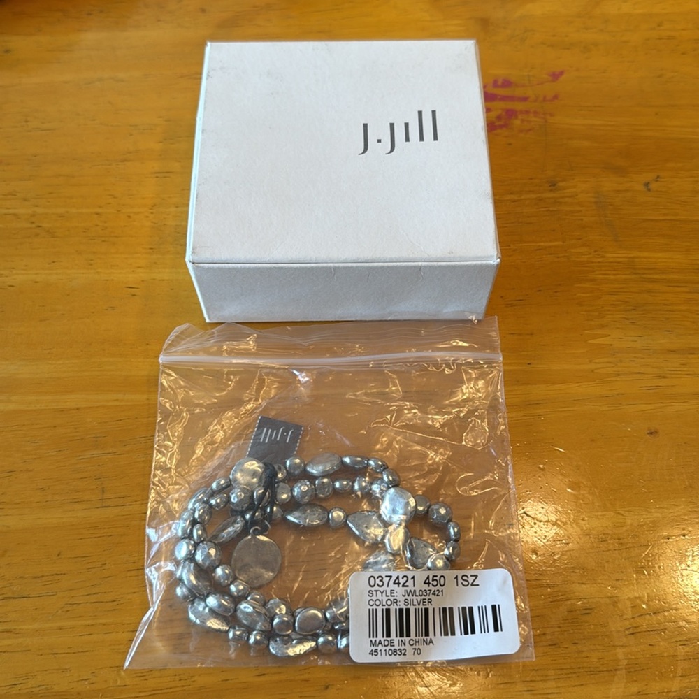 J.Jill set of 3 silver, stretch bracelets. New with tag. - Picture 6 of 7